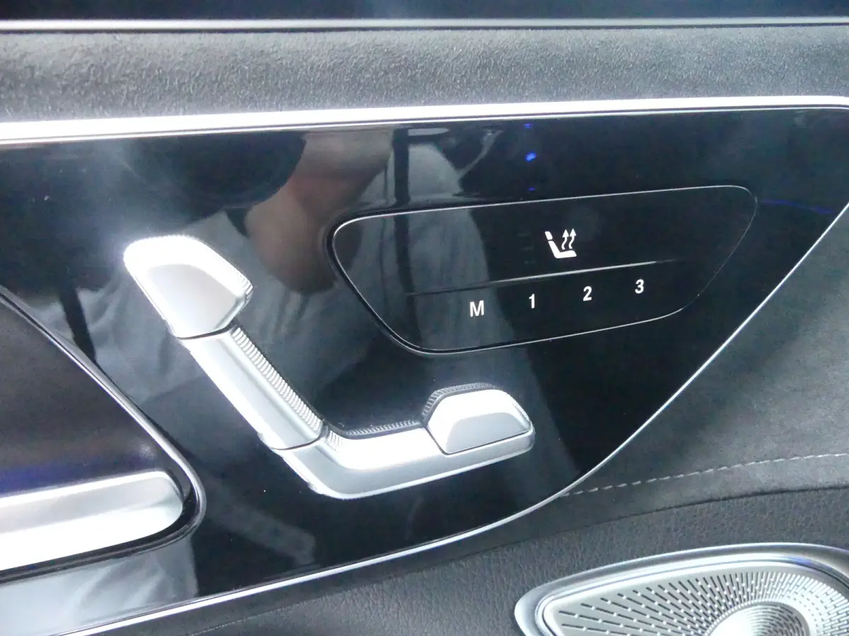 350+ AMG Line 91 kWh | SOH 98% | PANORAMADAK | ELEKTRISCHE STOELEN + STUURKOLOM  MET GEHEUGEN | ELEKTRISCHE ACHTERKLEP | ADAPTIVE CRUISE | PREMIUM AUDIO | DODEHOEKDETECTIE |