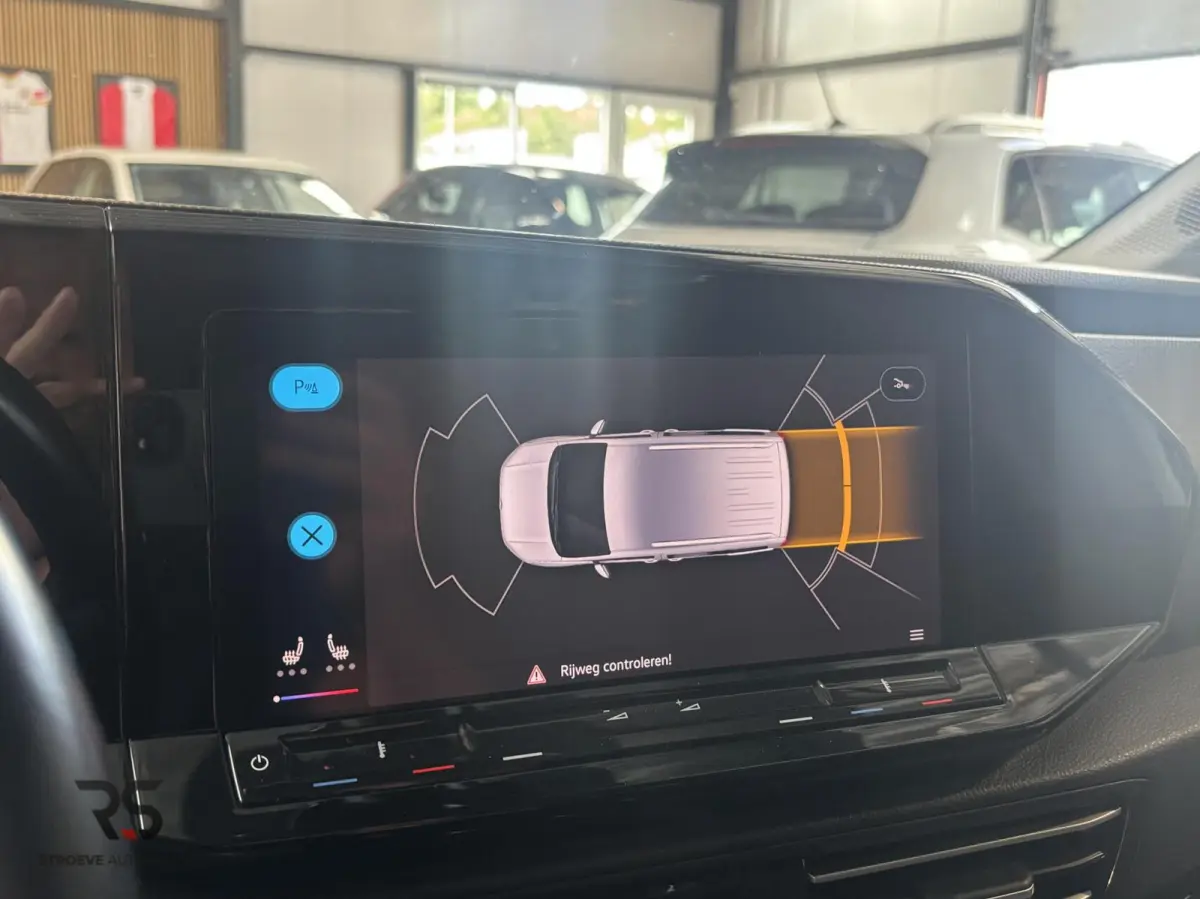 2.0 TDI 102 pk 1st Edition | Navi | LED | ACC | Camera | PDC | Virtual | DAB | CarPlay | Vloer/wand | Trekh | Org NL |