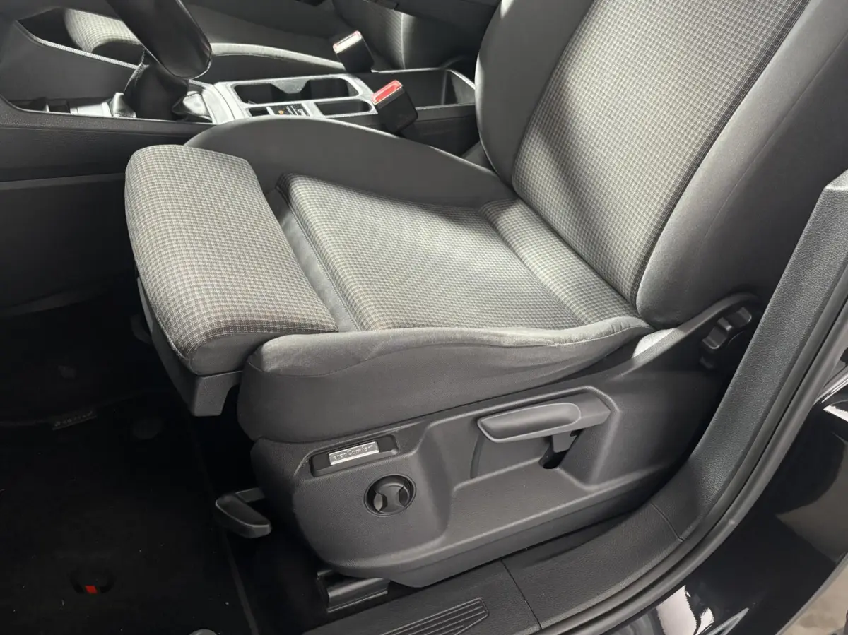 2.0 TDI 102 pk 1st Edition | Navi | LED | ACC | Camera | PDC | Virtual | DAB | CarPlay | Vloer/wand | Trekh | Org NL |