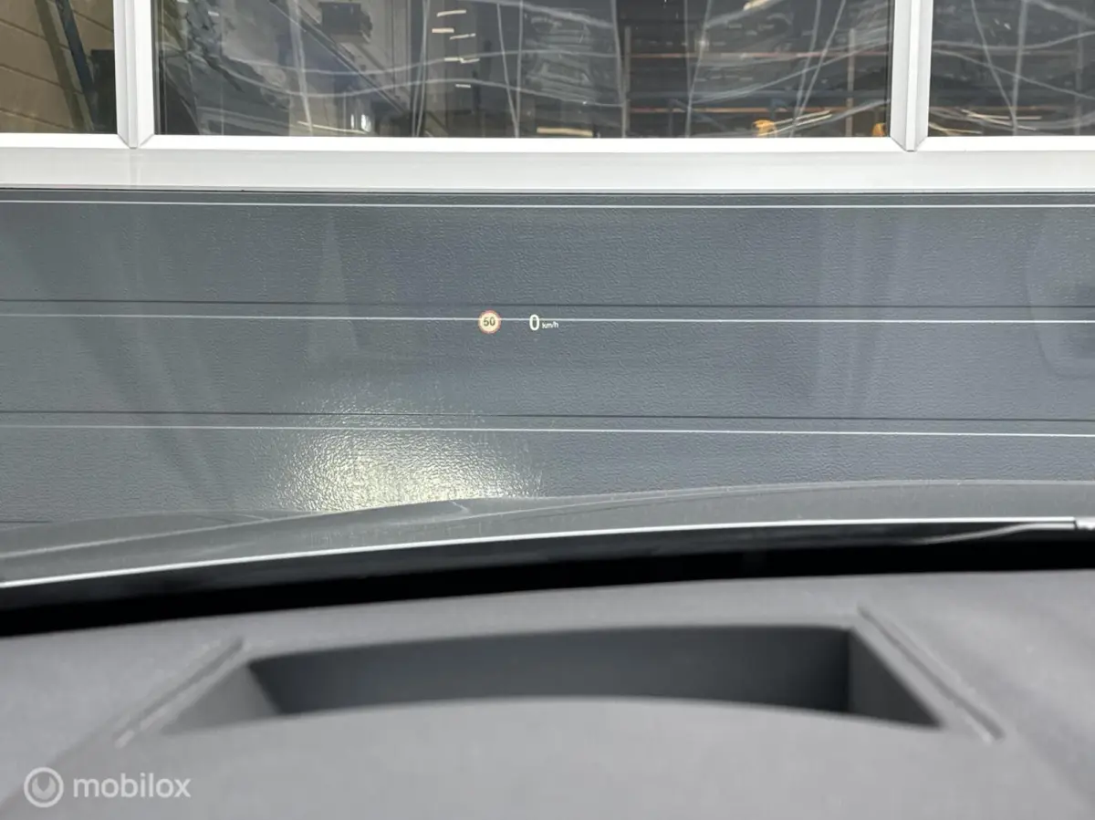 xDrive20i M Sport Schuifdak Navi Leer HUD LED Camera Hifi