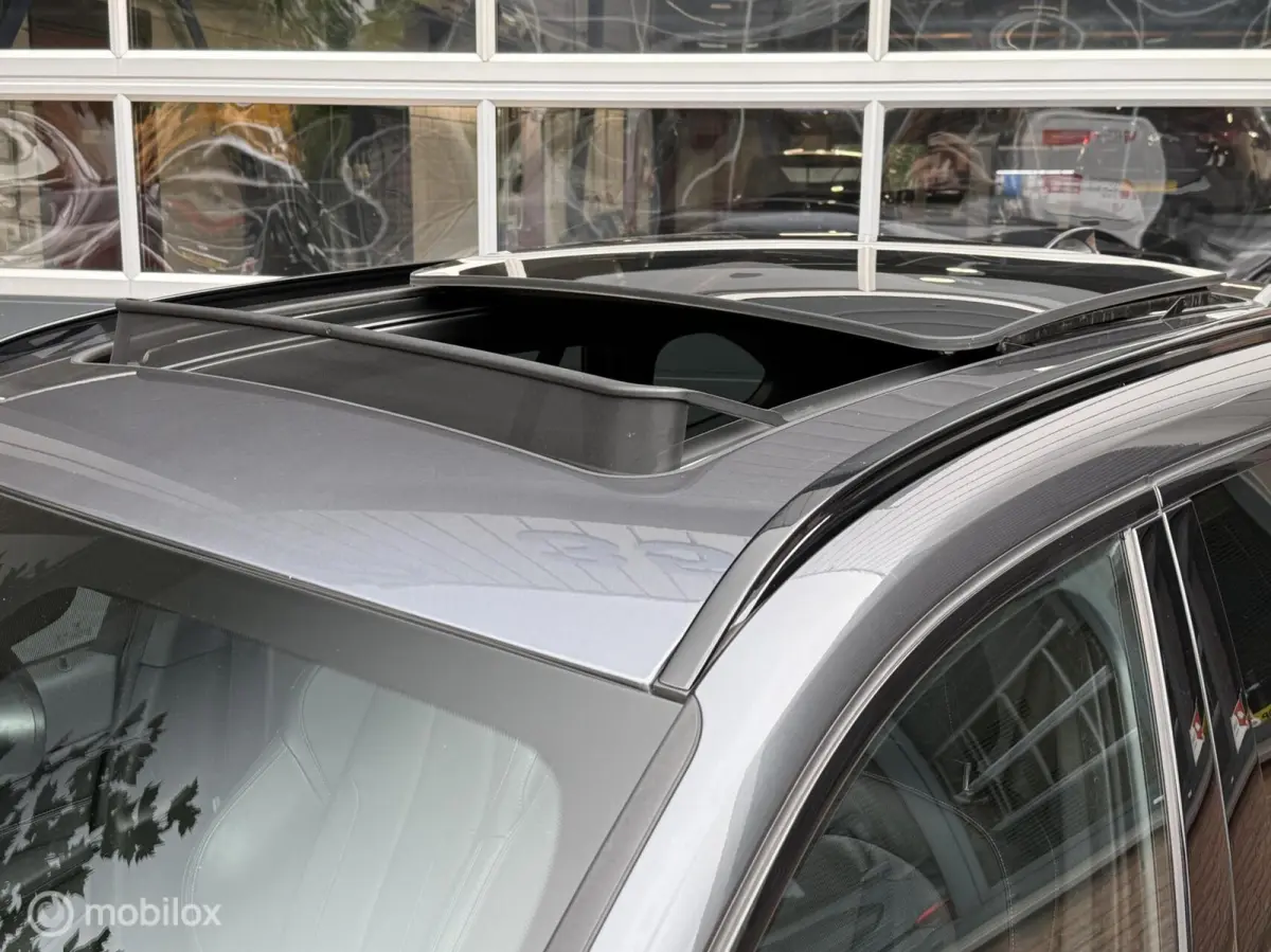 xDrive20i M Sport Schuifdak Navi Leer HUD LED Camera Hifi