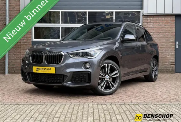 xDrive20i M Sport Schuifdak Navi Leer HUD LED Camera Hifi