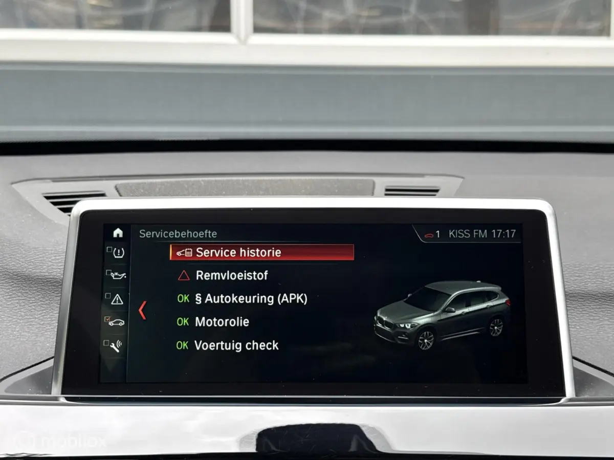 xDrive20i M Sport Schuifdak Navi Leer HUD LED Camera Hifi