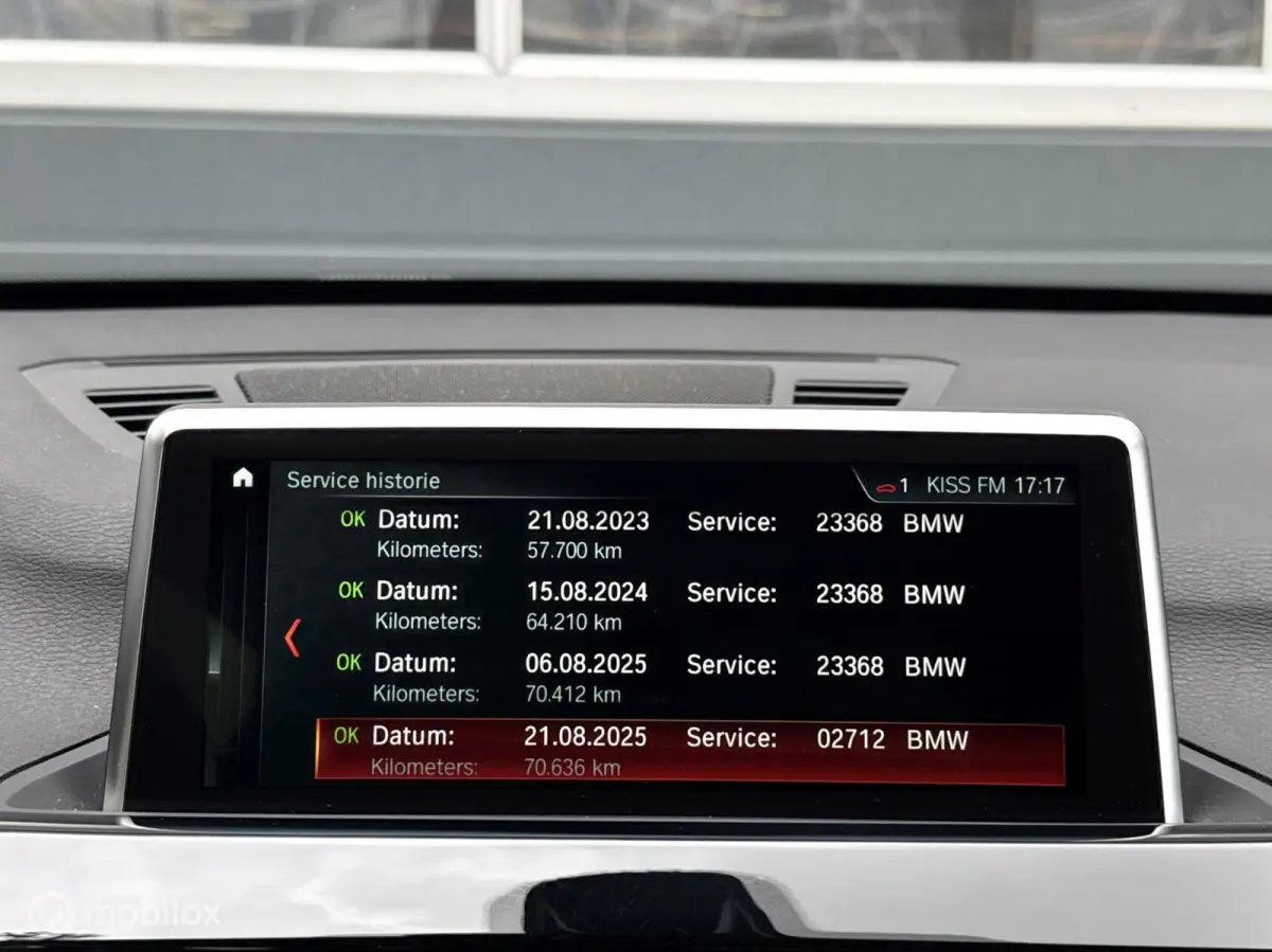 xDrive20i M Sport Schuifdak Navi Leer HUD LED Camera Hifi