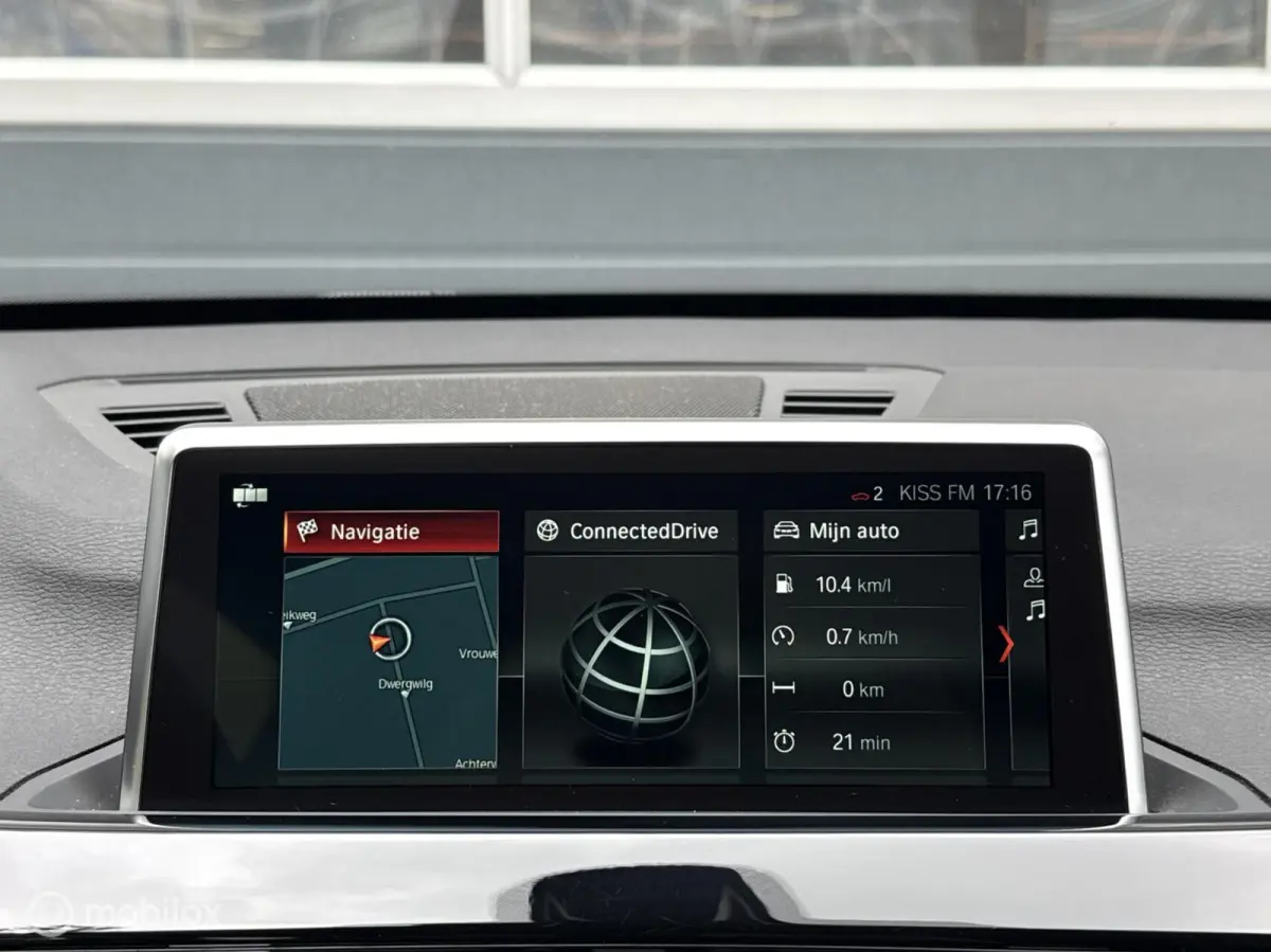 xDrive20i M Sport Schuifdak Navi Leer HUD LED Camera Hifi