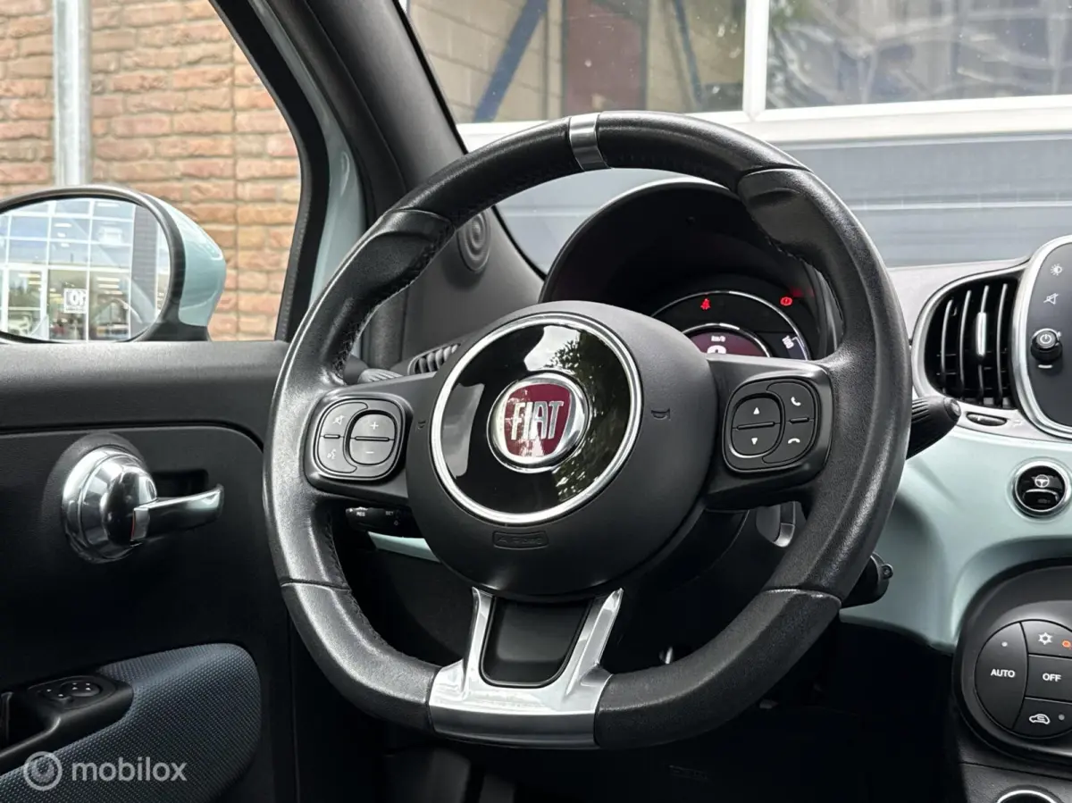 1.0 Hybrid Launch Edition Panodak Leer Navi Carplay Cruise Control Climate