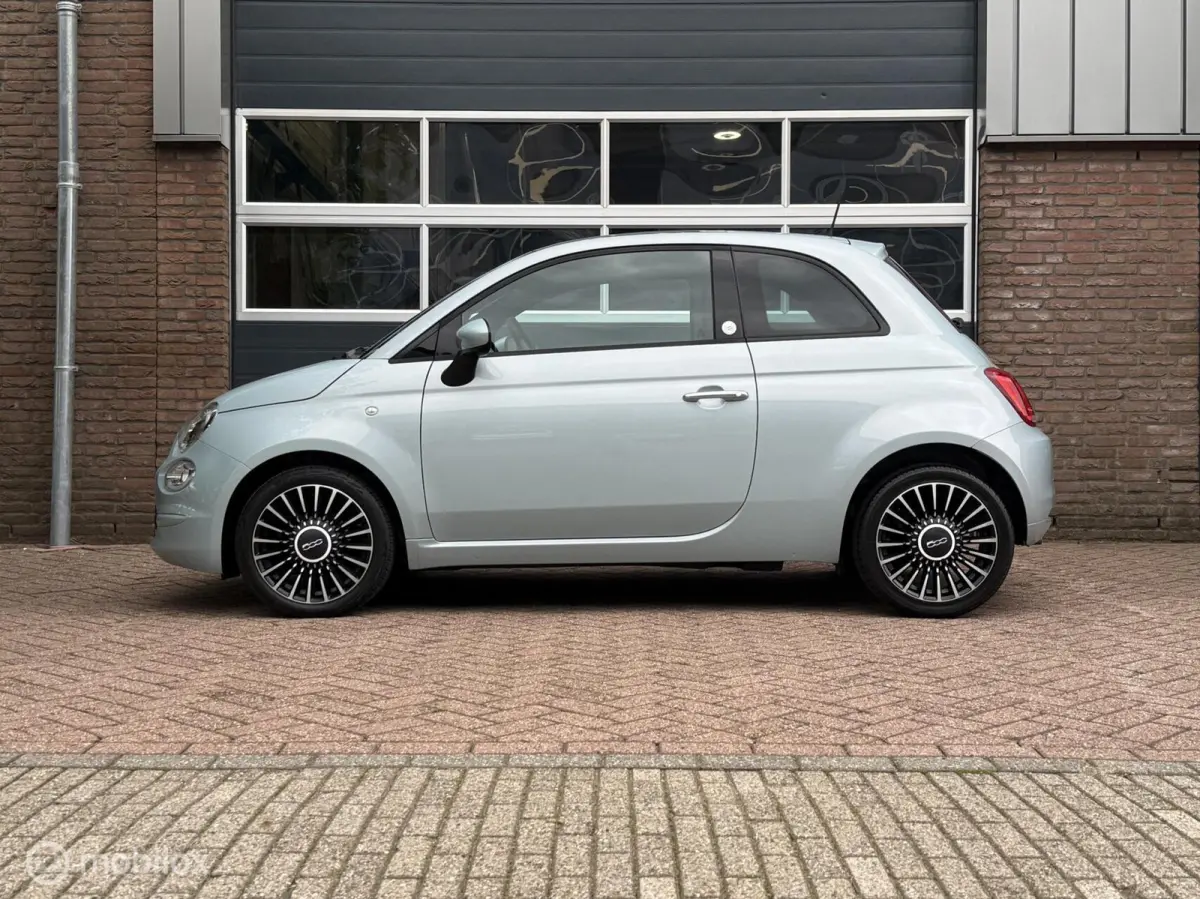 1.0 Hybrid Launch Edition Panodak Leer Navi Carplay Cruise Control Climate