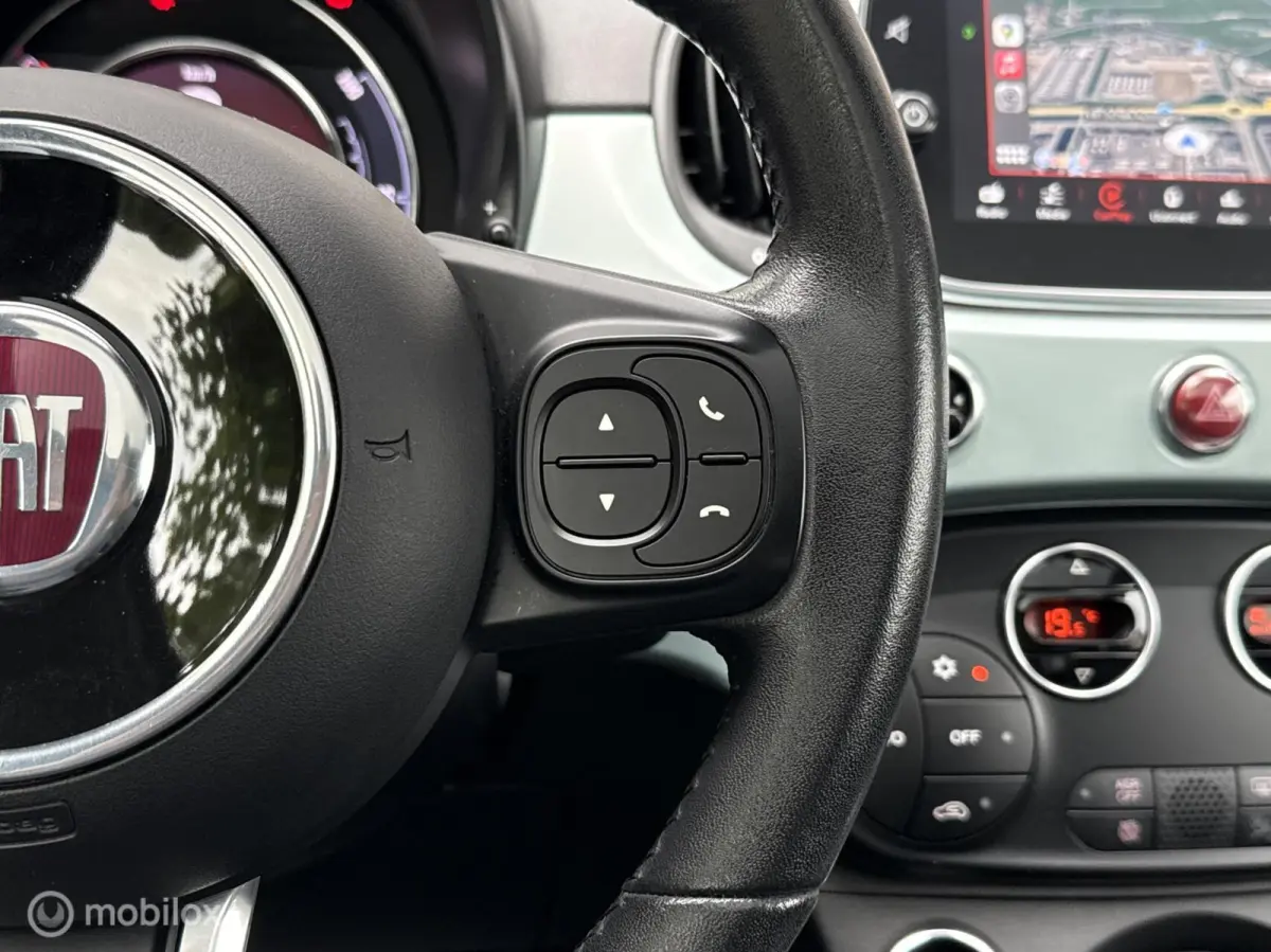 1.0 Hybrid Launch Edition Panodak Leer Navi Carplay Cruise Control Climate