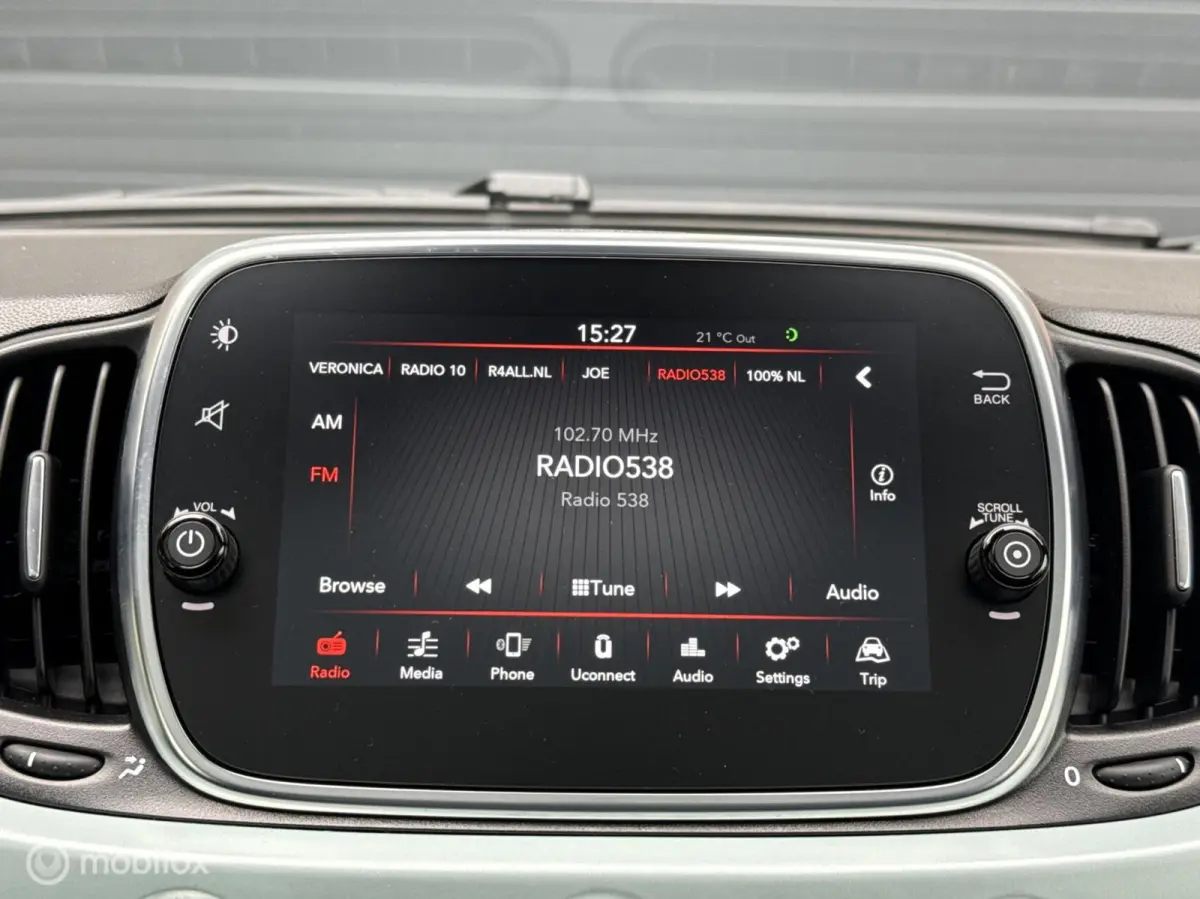 1.0 Hybrid Launch Edition Panodak Leer Navi Carplay Cruise Control Climate