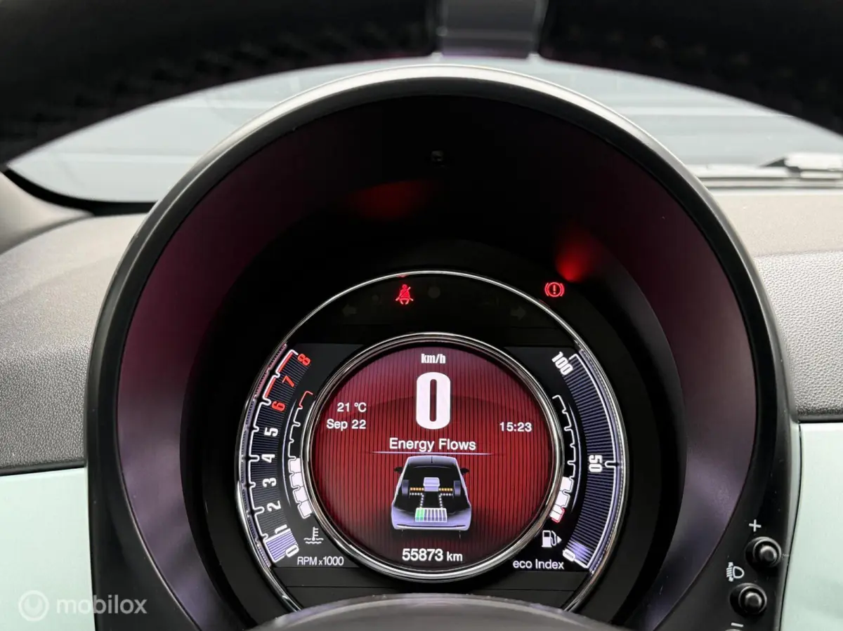 1.0 Hybrid Launch Edition Panodak Leer Navi Carplay Cruise Control Climate