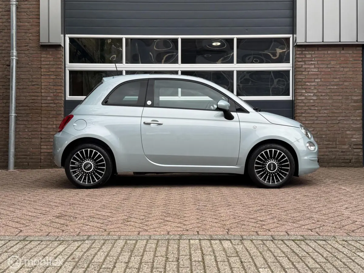 1.0 Hybrid Launch Edition Panodak Leer Navi Carplay Cruise Control Climate