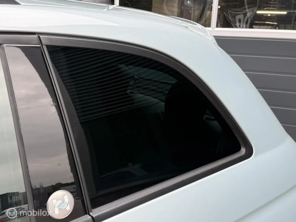 1.0 Hybrid Launch Edition Panodak Leer Navi Carplay Cruise Control Climate