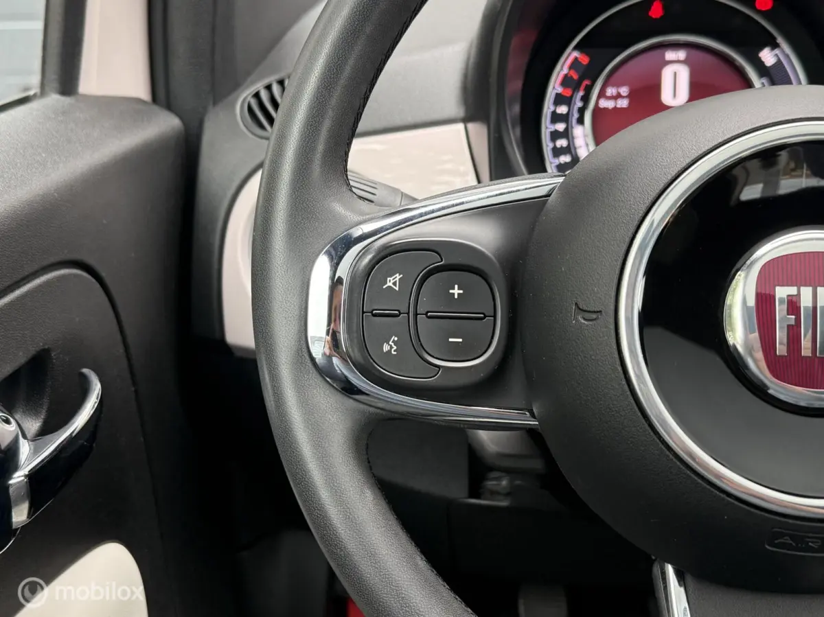1.0 Hybrid Dolcevita Panodak Navi Carplay PDC 16 inch Cruise Control