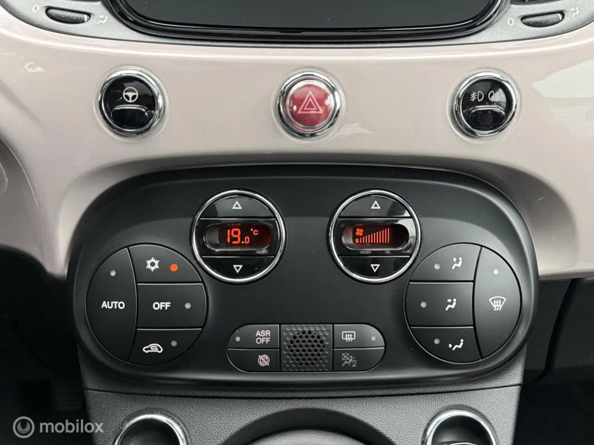 1.0 Hybrid Dolcevita Panodak Navi Carplay PDC 16 inch Cruise Control