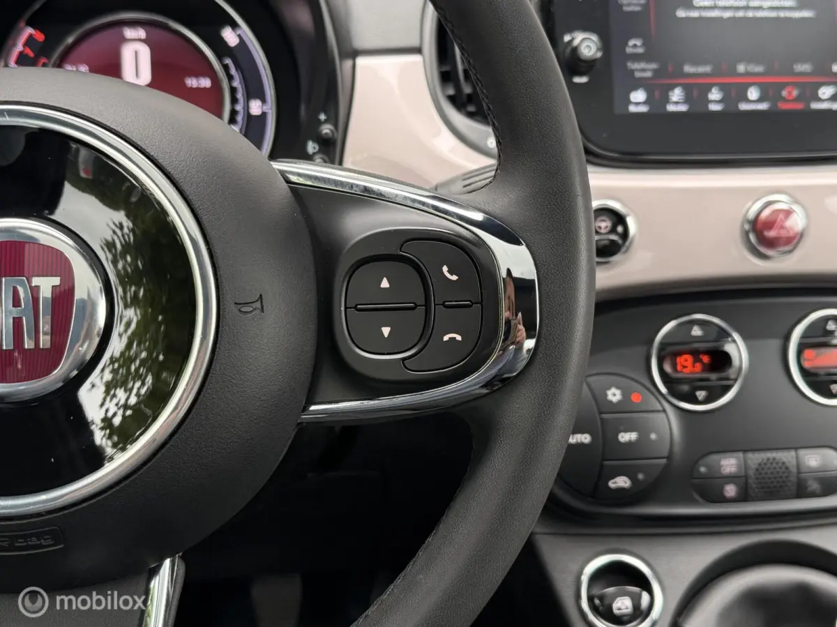 1.0 Hybrid Dolcevita Panodak Navi Carplay PDC 16 inch Cruise Control
