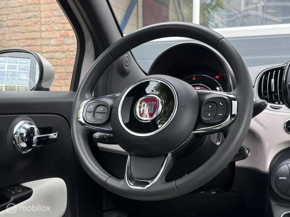 1.0 Hybrid Dolcevita Panodak Navi Carplay PDC 16 inch Cruise Control