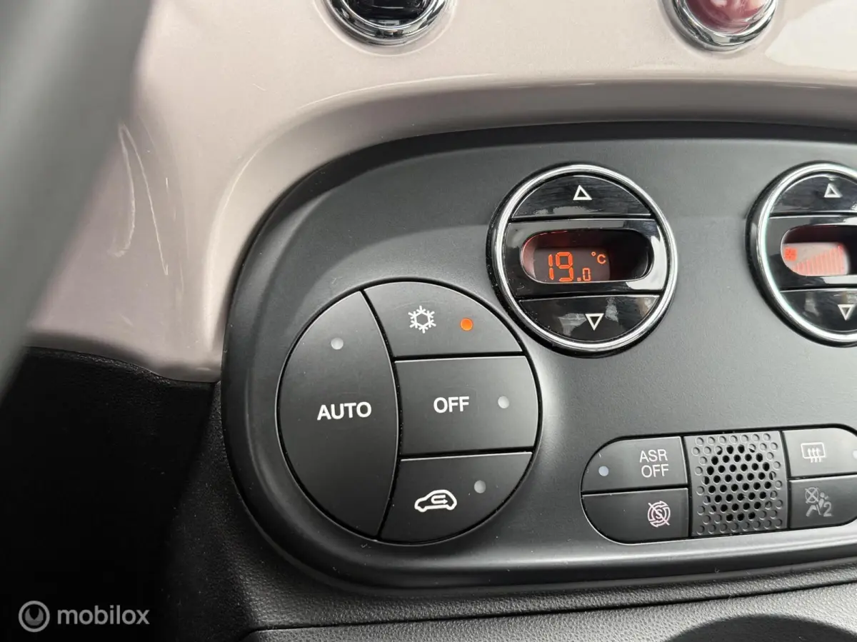 1.0 Hybrid Dolcevita Panodak Navi Carplay PDC 16 inch Cruise Control