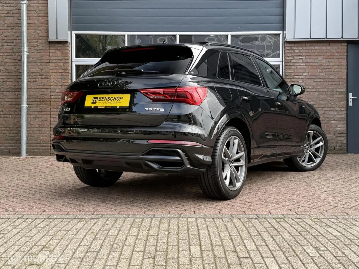 35 TFSI S-line Panodak Alcantara Leer Navi Carplay Camera