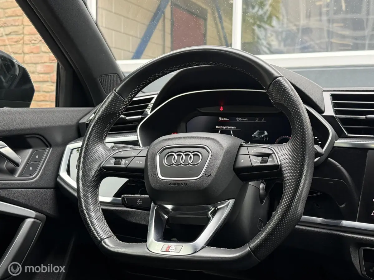 35 TFSI S-line Panodak Alcantara Leer Navi Carplay Camera