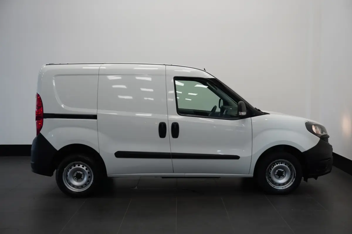 1.3 MJ EURO 6 - Airco - Start/Stop - NAP - € 9.900,- Excl.