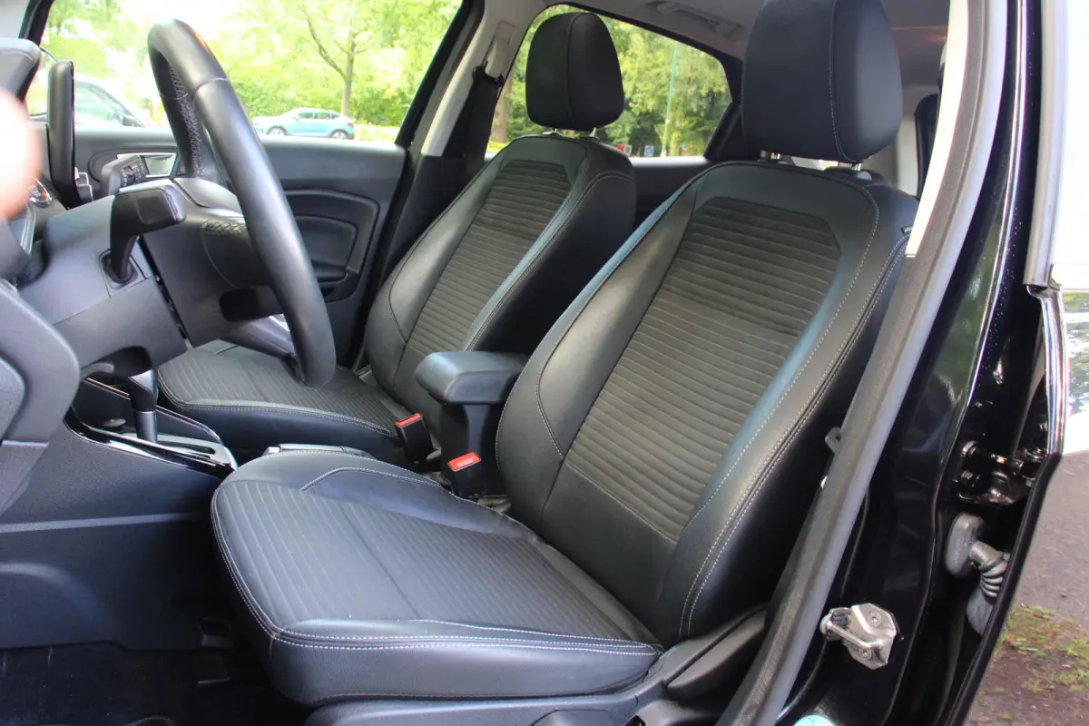 1.0 EcoBoost Titanium X | AUTOMAAT! | TREKHAAK | PANORAMADAK | CAMERA | WINTERPACK | CRUISE | DODE HOEK | PARK SENS V+A | DEALER OH! | NAVI | CLIMA