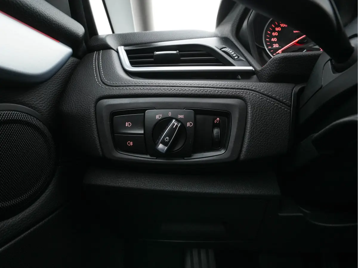 216d High Executive Luxury-Line [7-Pers.] (INCL-BTW) Aut. * LEATHER | FULL-LED | HIFI-SOUND | HEAD-UP | ADAPTIVE-CRUISE | KEYLESS | NAVI-FULLMAP | HEATED-SPORTSEATS | PRIVACY-GLASS | ECC | P