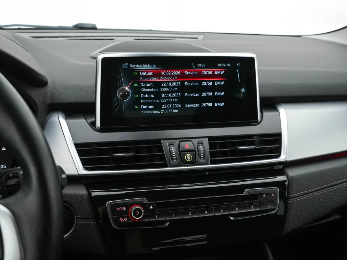 216d High Executive Luxury-Line [7-Pers.] (INCL-BTW) Aut. * LEATHER | FULL-LED | HIFI-SOUND | HEAD-UP | ADAPTIVE-CRUISE | KEYLESS | NAVI-FULLMAP | HEATED-SPORTSEATS | PRIVACY-GLASS | ECC | P