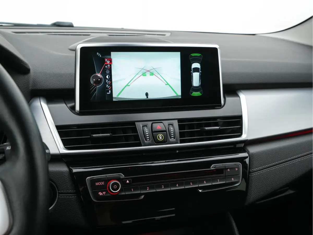216d High Executive Luxury-Line [7-Pers.] (INCL-BTW) Aut. * LEATHER | FULL-LED | HIFI-SOUND | HEAD-UP | ADAPTIVE-CRUISE | KEYLESS | NAVI-FULLMAP | HEATED-SPORTSEATS | PRIVACY-GLASS | ECC | P