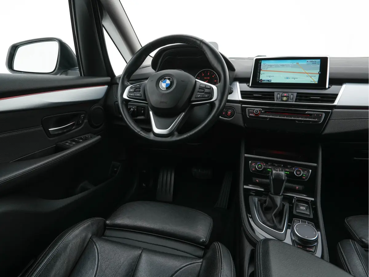 216d High Executive Luxury-Line [7-Pers.] (INCL-BTW) Aut. * LEATHER | FULL-LED | HIFI-SOUND | HEAD-UP | ADAPTIVE-CRUISE | KEYLESS | NAVI-FULLMAP | HEATED-SPORTSEATS | PRIVACY-GLASS | ECC | P
