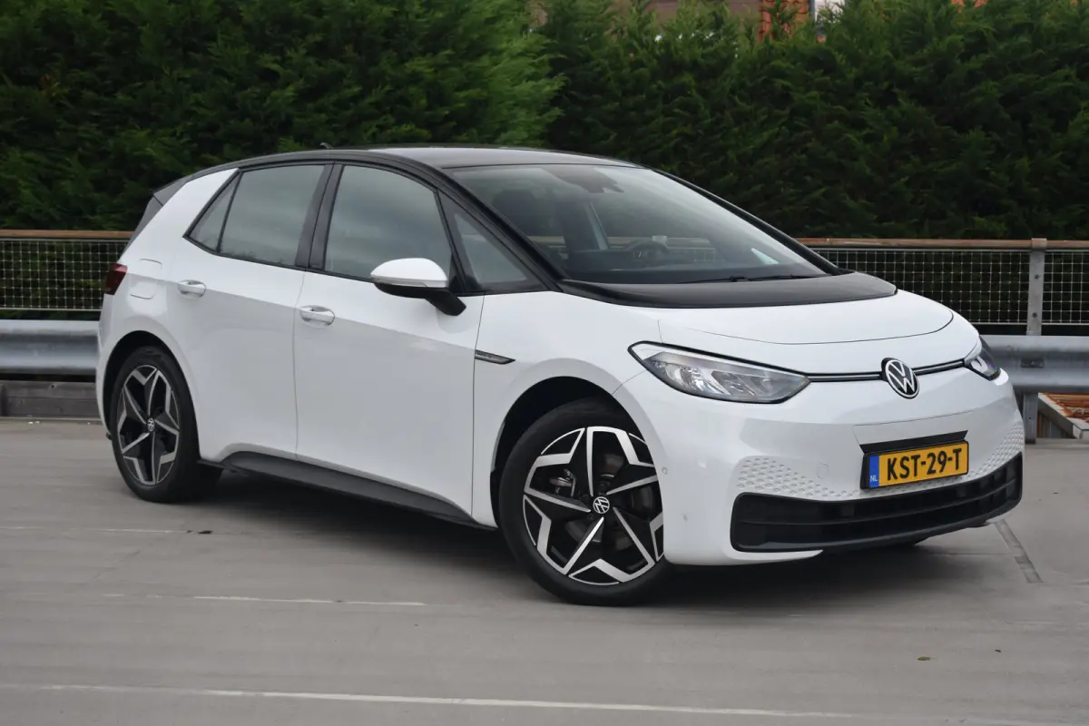 Pro S 204PK 77 kWh | ACC | Navigatie | Apple Carplay & Android Auto | Warmtepomp | Multimedia pakket | Assistance pakket