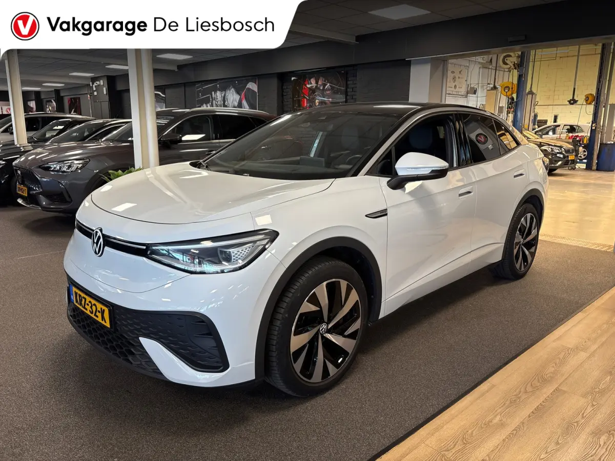 ID.5 Pro 77 kWh / Soh 95,2 / warmtepomp / trekhaak / head up / memory / carplay
