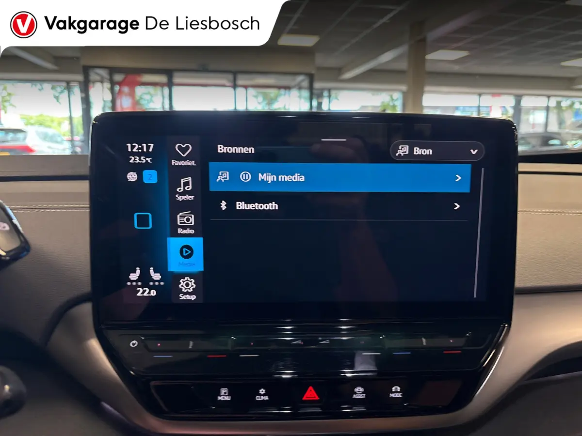 ID.5 Pro 77 kWh / Soh 95,2 / warmtepomp / trekhaak / head up / memory / carplay