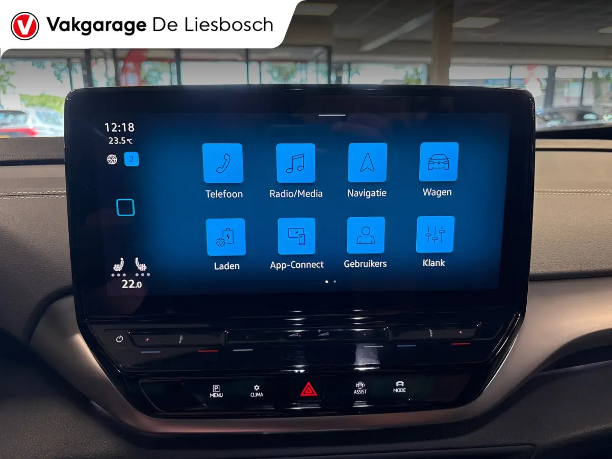 ID.5 Pro 77 kWh / Soh 95,2 / warmtepomp / trekhaak / head up / memory / carplay