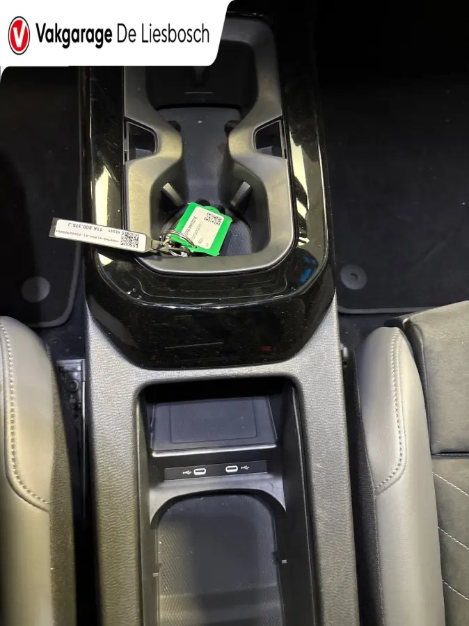 ID.5 Pro 77 kWh / Soh 95,2 / warmtepomp / trekhaak / head up / memory / carplay