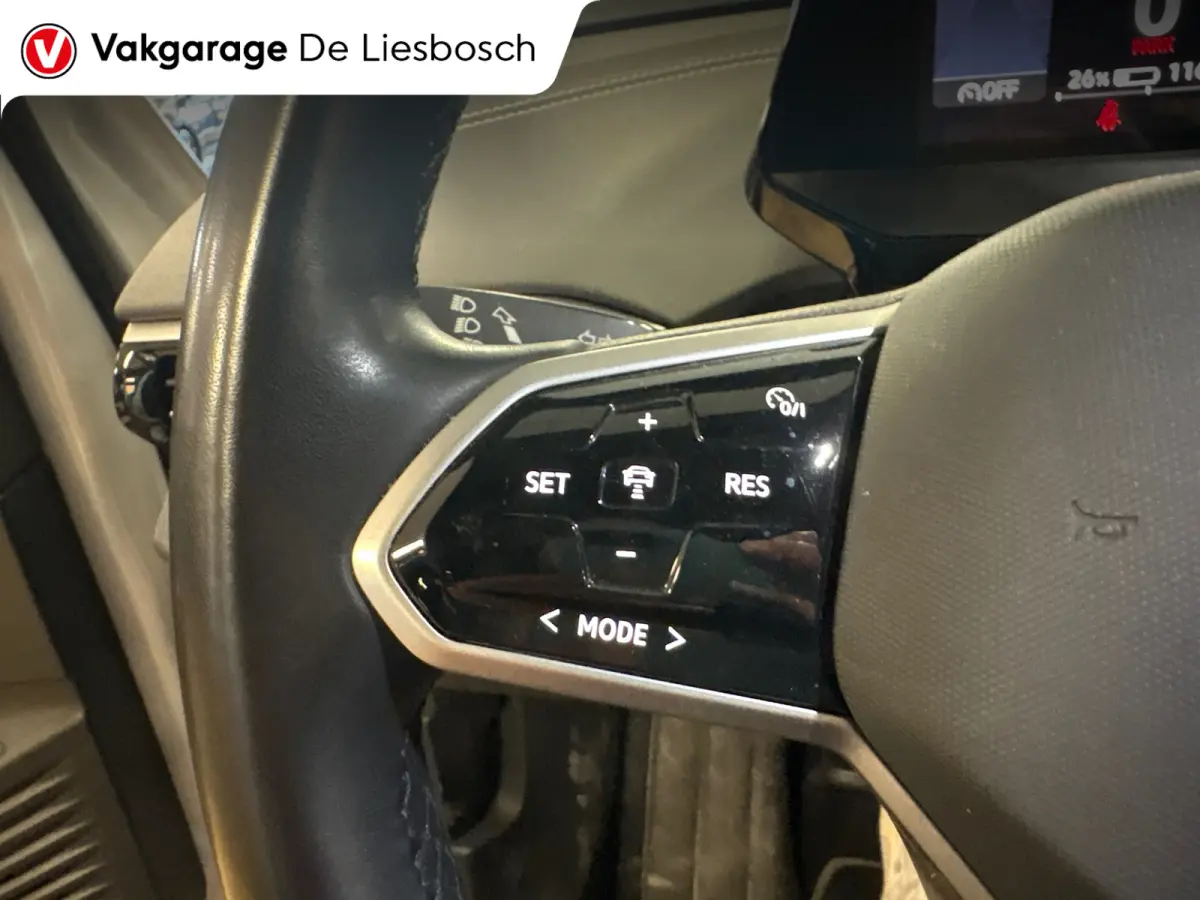 ID.5 Pro 77 kWh / Soh 95,2 / warmtepomp / trekhaak / head up / memory / carplay