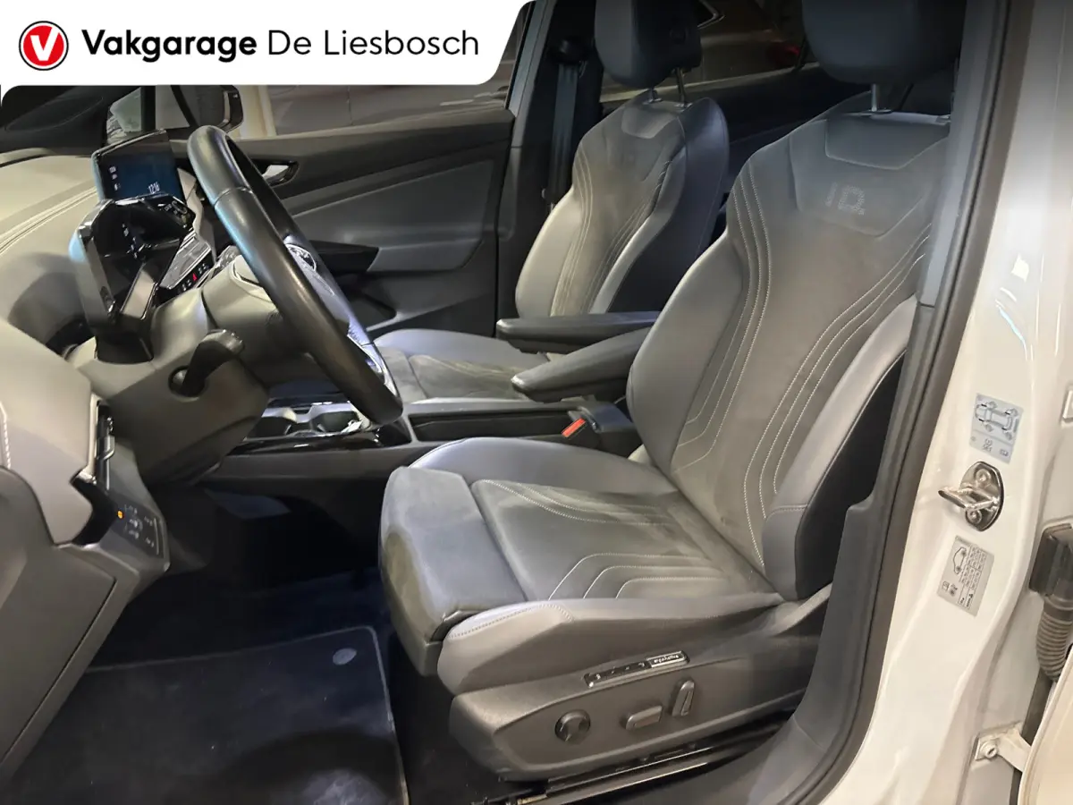 ID.5 Pro 77 kWh / Soh 95,2 / warmtepomp / trekhaak / head up / memory / carplay