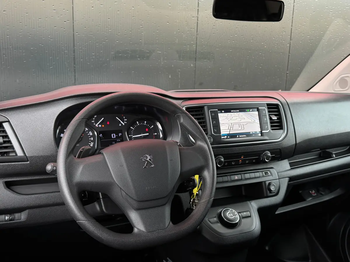 2.0 BlueHDI 180 S&S DC DC | Trekhaak | Dubbele schuifdeur | Navigatie | Camera | Cruise Control | 2 zitplaatsen rechtsvoor | Armsteun voor | Bluetooth telefoonvoorbereiding