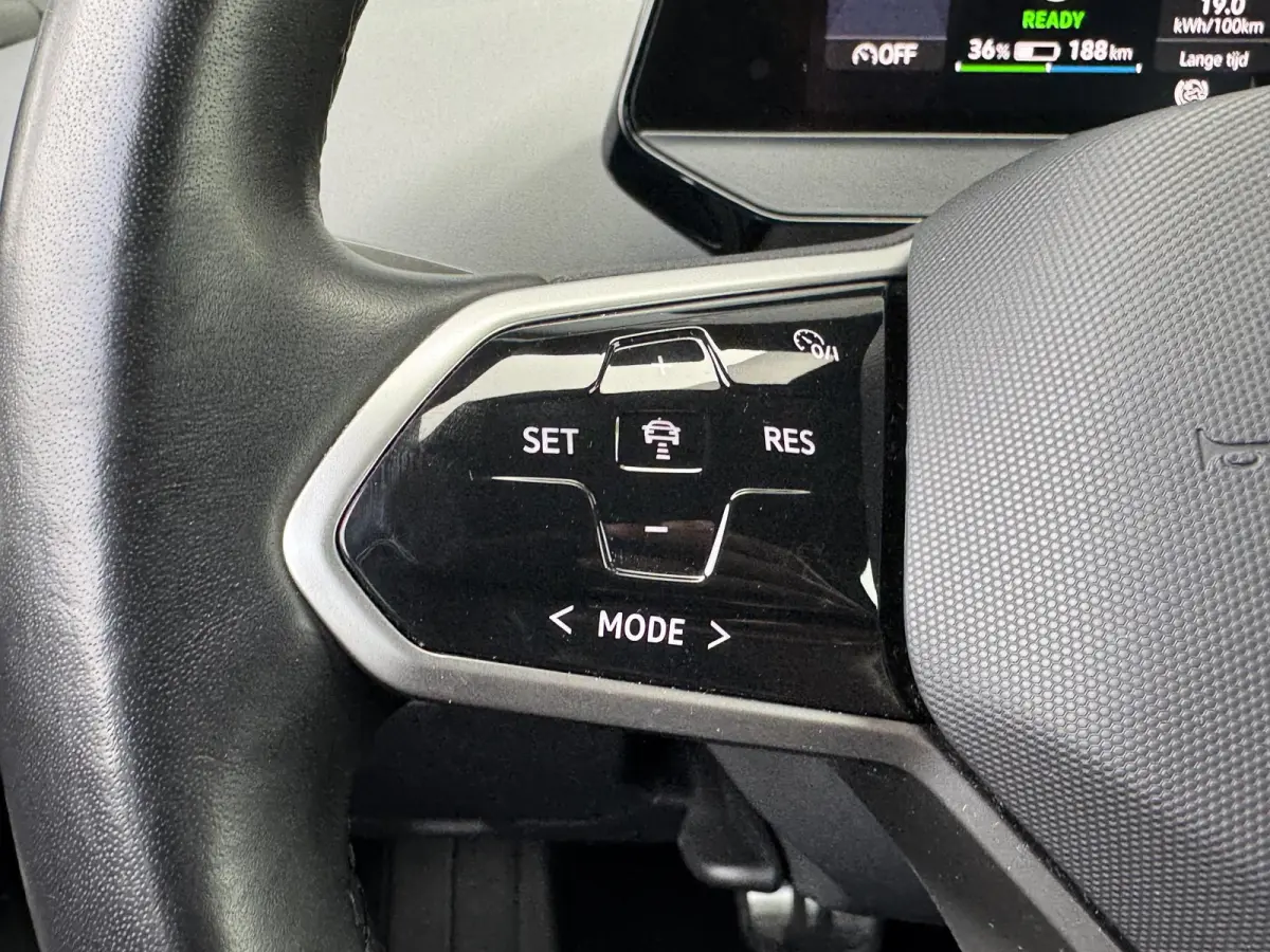 PRO 77 KWH (96% SOH) I STOELVERWARMING I P-CAMERA I NAVIGATIESYSTEEM I GROOT ACCUPAKKET