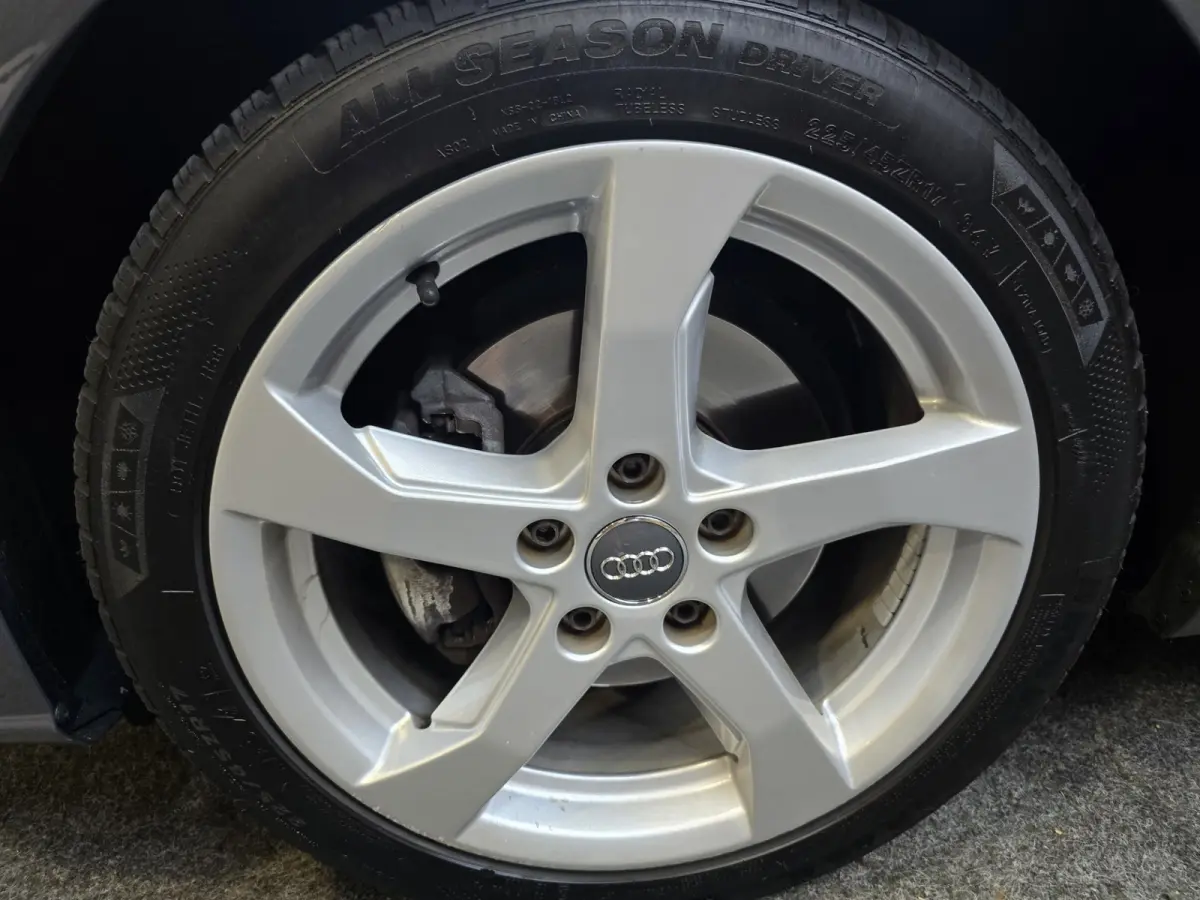1.0 TFSI Sport Lease Edition Full LED Leder Navi Clima Cruise LM
