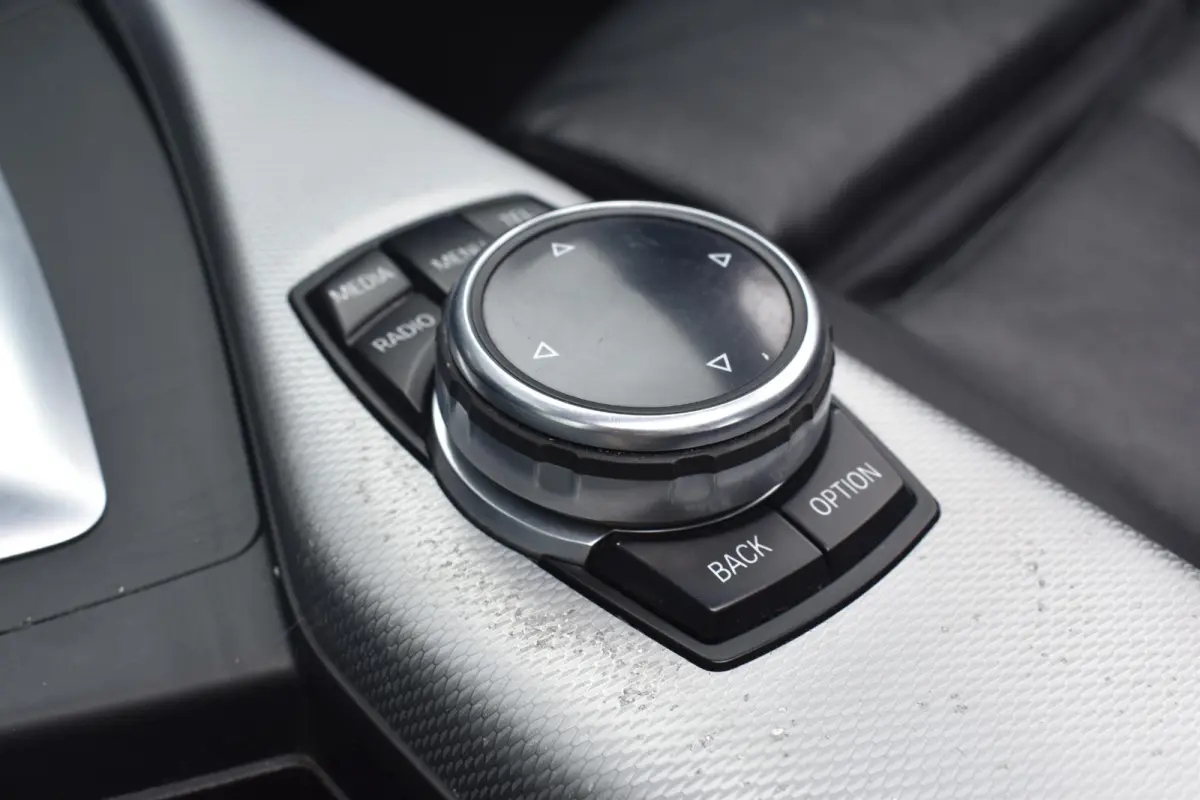 M235i High Executive Keyless Pano H/K Camera