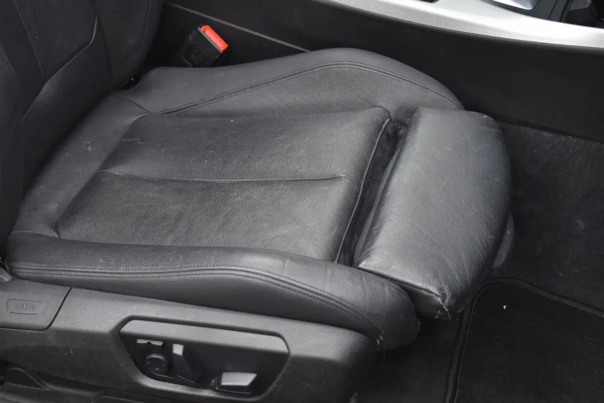 M235i High Executive Keyless Pano H/K Camera