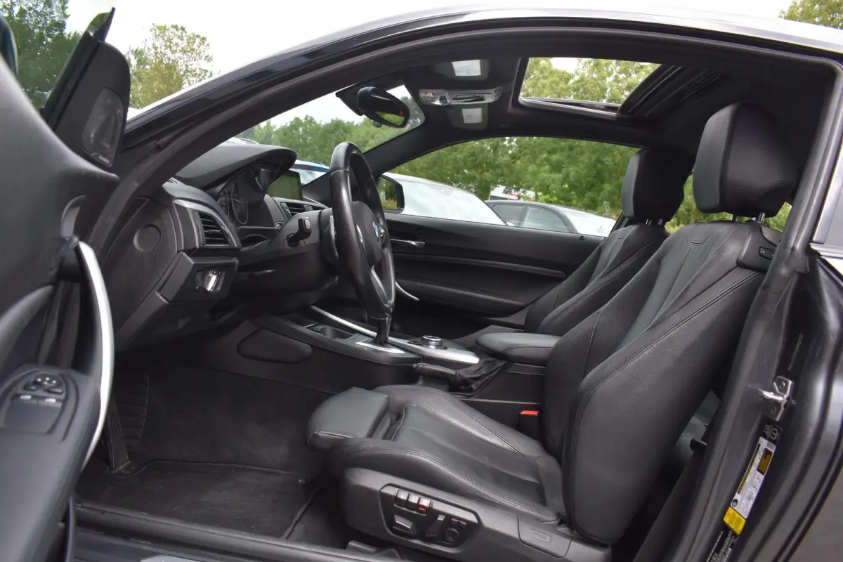 M235i High Executive Keyless Pano H/K Camera