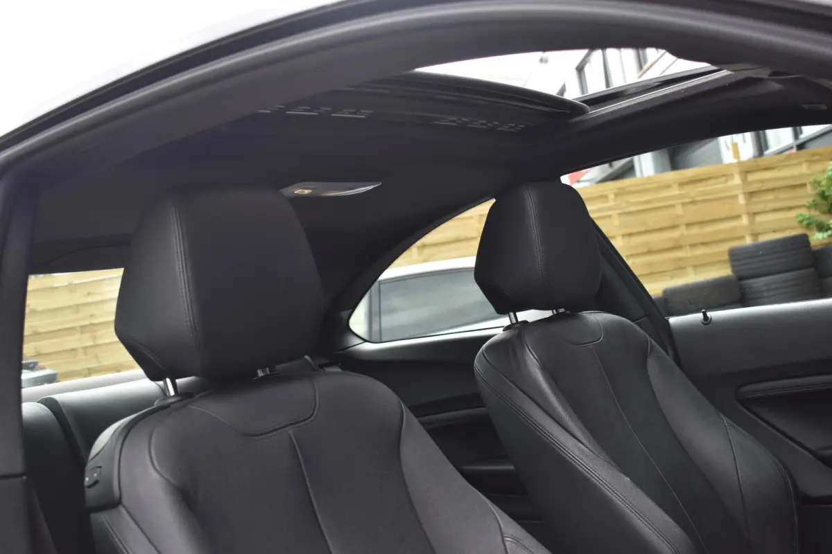 M235i High Executive Keyless Pano H/K Camera