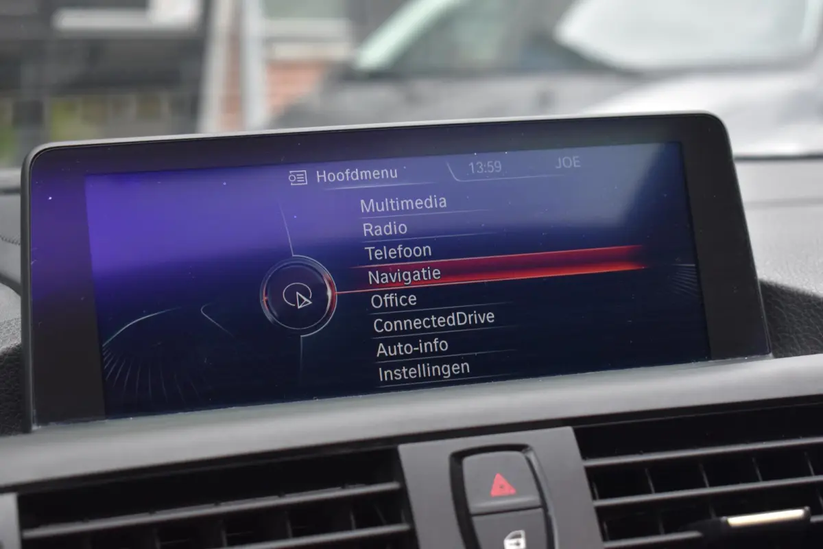 M235i High Executive Keyless Pano H/K Camera