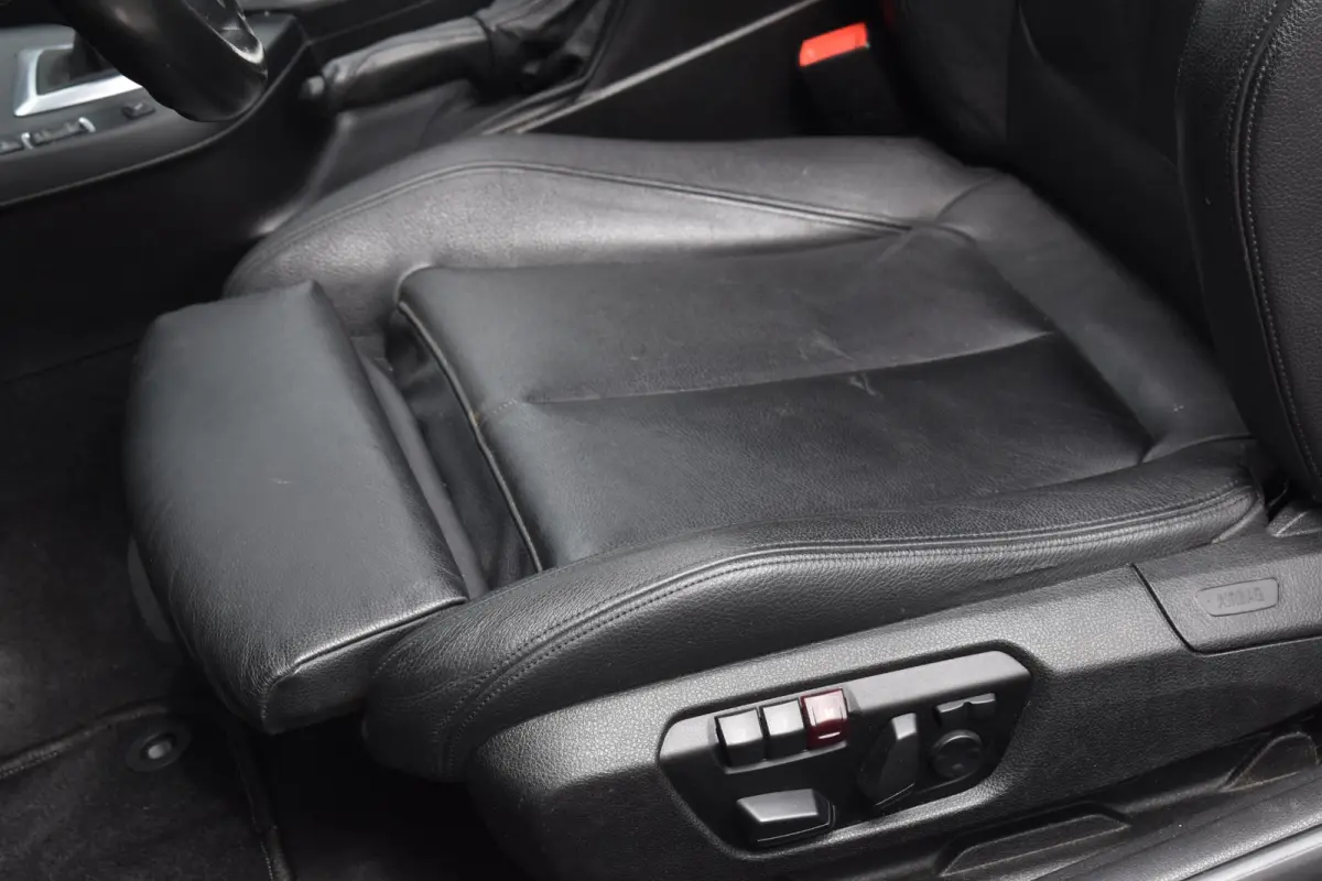 M235i High Executive Keyless Pano H/K Camera