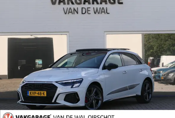 45 TFSI e S-line Competition | Black optic | Panoramadak | Elektrisch verstelbare alcantara-/lederen sportstoelen | Maxtrix LED | Apple-/Android Carplay | Sportstuur | Sfeerverlichting