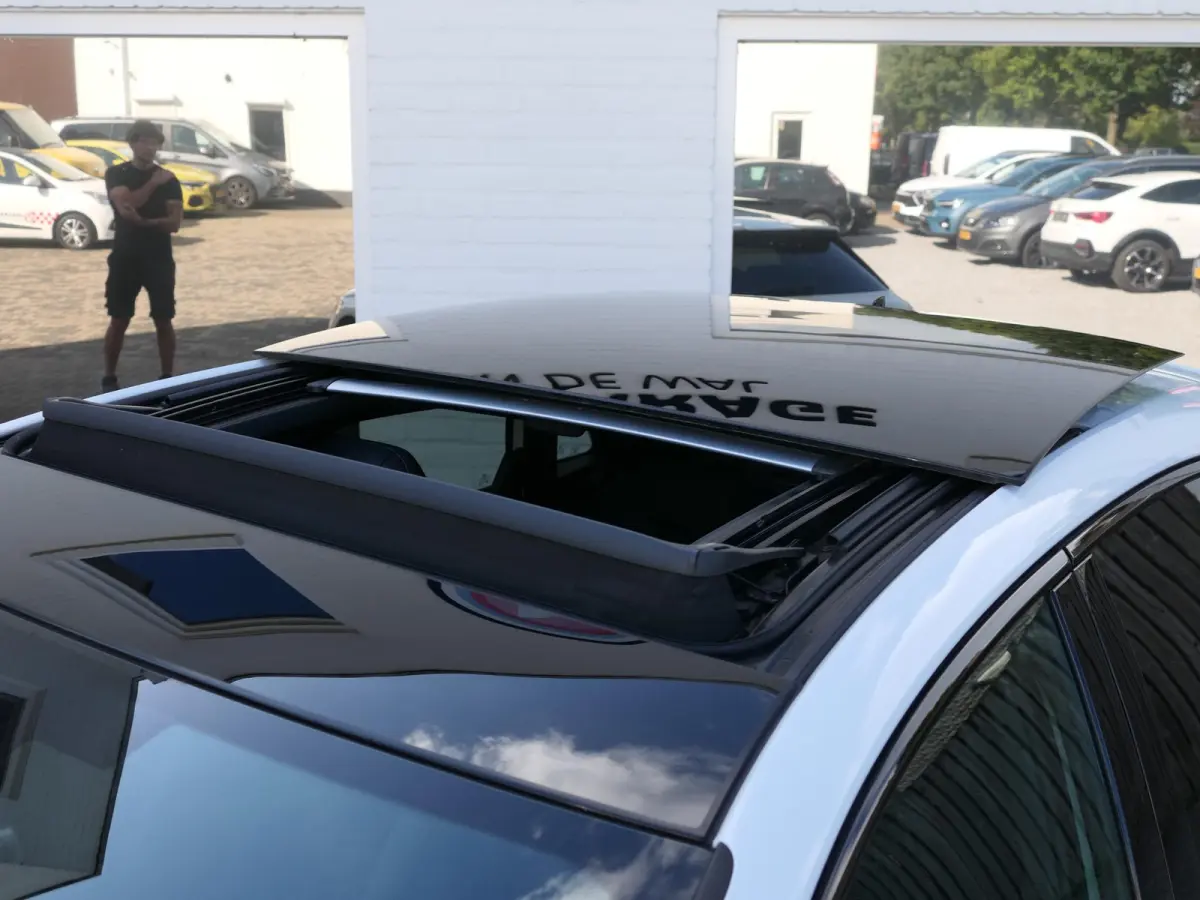 45 TFSI e S-line Competition | Black optic | Panoramadak | Elektrisch verstelbare alcantara-/lederen sportstoelen | Maxtrix LED | Apple-/Android Carplay | Sportstuur | Sfeerverlichting