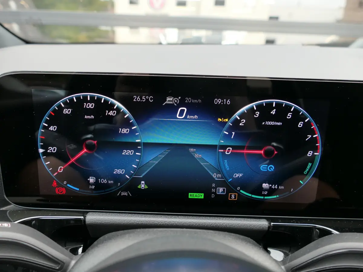 250 e AMG Line | Night pakket | Panoramadak | Trekhaak | MBUX | Apple-/Android Carplay | Multibeam | Achteruitrijcamera | Stoelverwarming | Dealer onderhouden