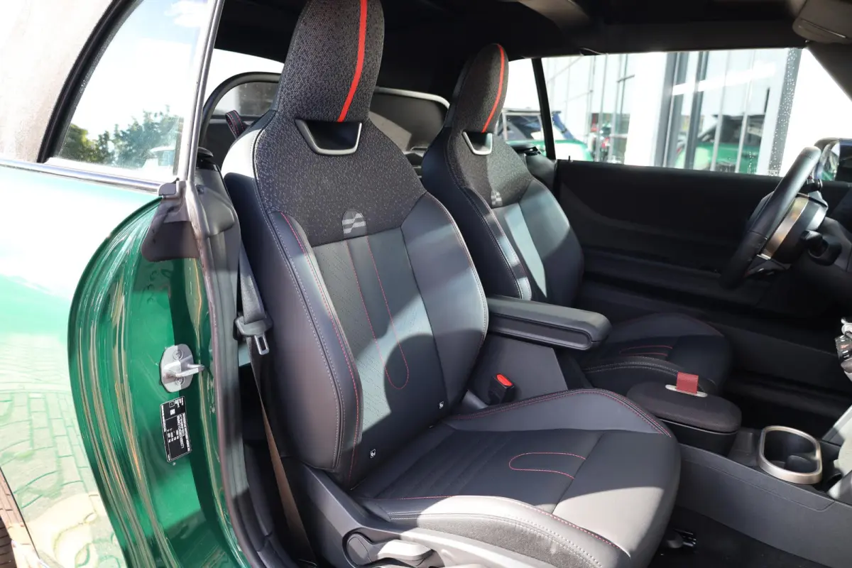 S | John Cooper Works uitvoering + M Pakket