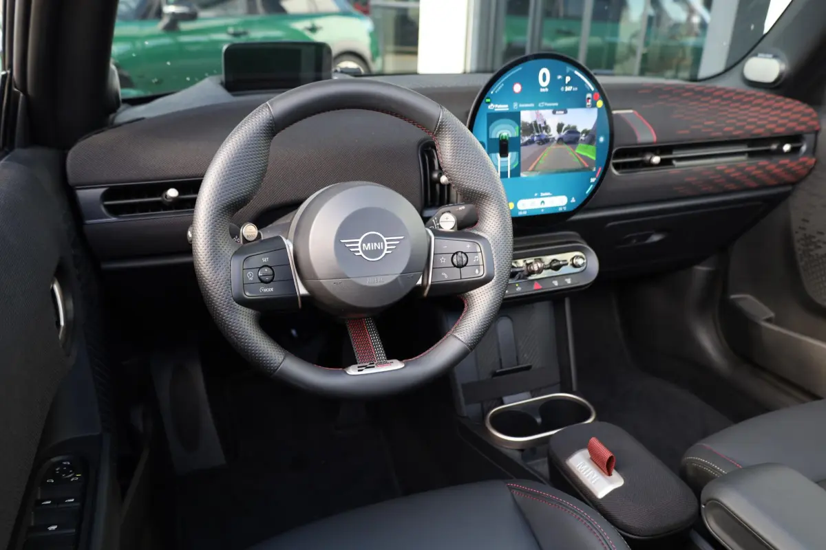 S | John Cooper Works uitvoering + M Pakket